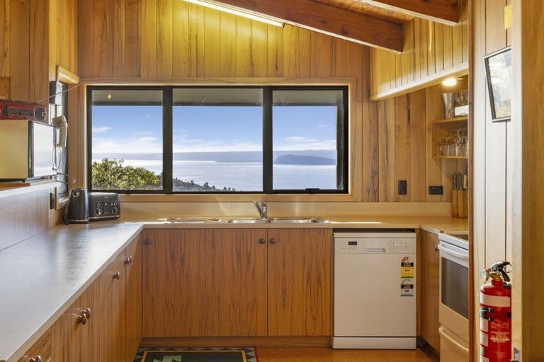 Photo of property in 10 Pukawa Road, Pukawa Bay, Turangi, 3381