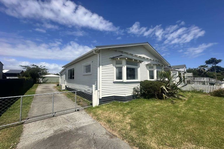 Photo of property in 94 Bealey Street, Hokitika, 7810
