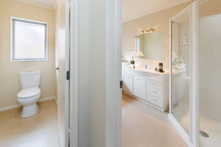 Photo of property in 33 Masefield Terrace, Kelvin Grove, Palmerston North, 4414