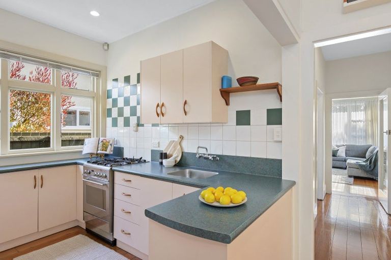 Photo of property in 14 Riverview Street, Beckenham, Christchurch, 8023