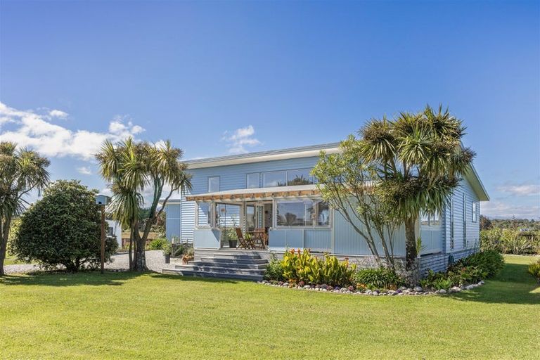 Photo of property in 33 Elley Drive, Carters Beach, Westport, 7825