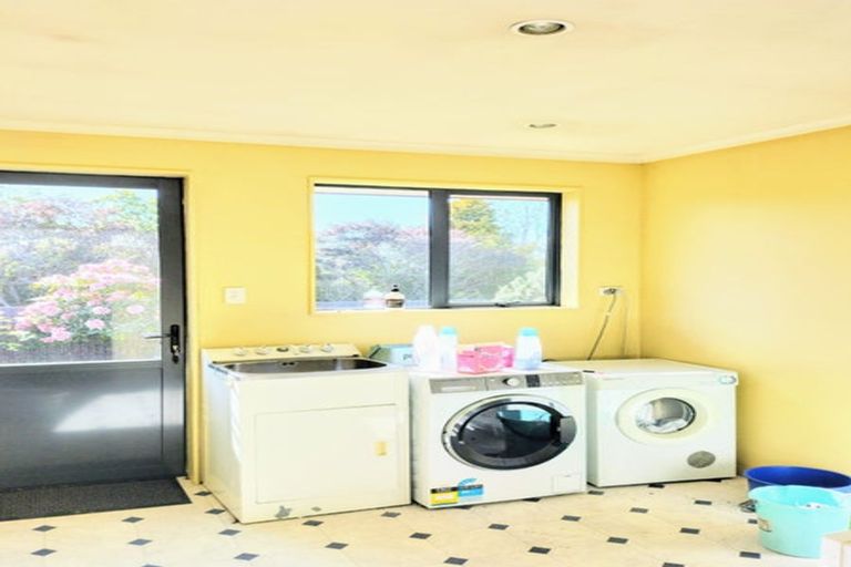 Photo of property in 4 Sunninghurst Drive, Fairfield, Dunedin, 9018