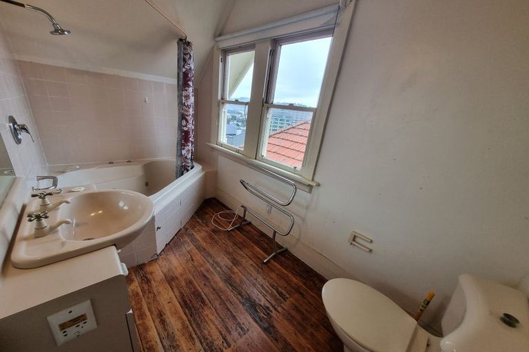 Photo of property in 19 Constitution Street, Dunedin Central, Dunedin, 9016