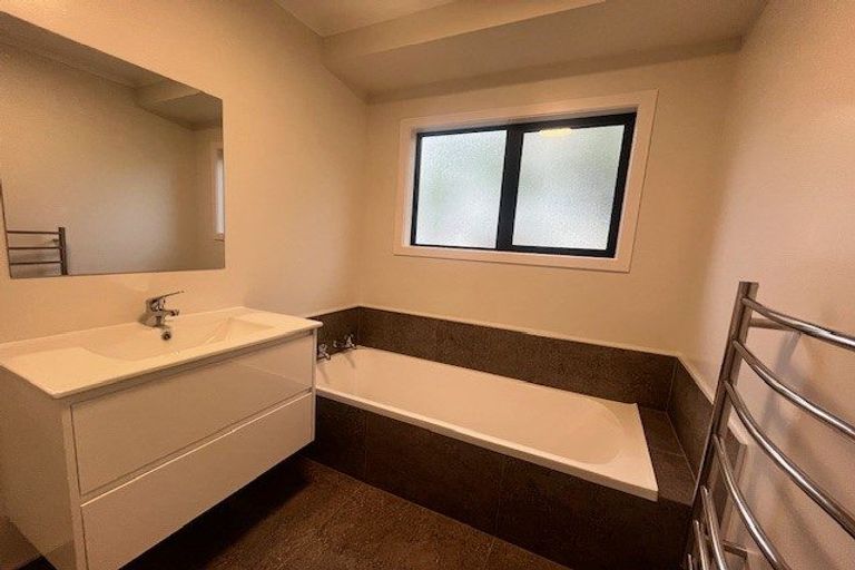 Photo of property in 441 Cambridge Terrace, Naenae, Lower Hutt, 5011