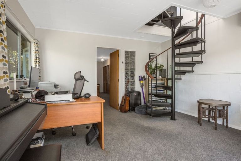 Photo of property in 22 Gordon Road, Plimmerton, Porirua, 5026