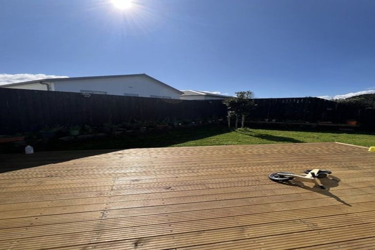 Photo of property in 121 Battalion Drive, Papakura, 2110