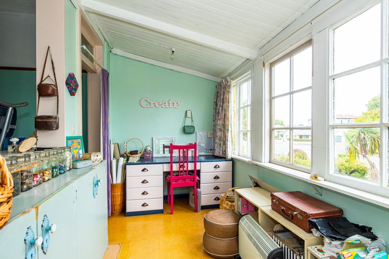 Photo of property in 100 North Street, Seaview, Timaru, 7910