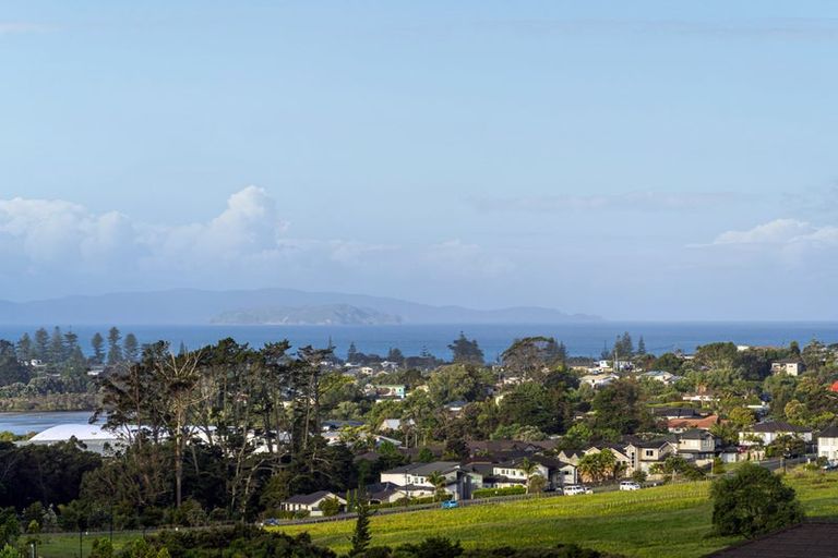 Photo of property in 57 Cilliers Drive, Silverdale, 0932