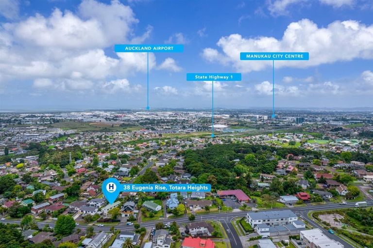 Photo of property in 38 Eugenia Rise, Totara Heights, Auckland, 2105