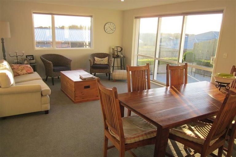 Photo of property in 128 Rowesdale Drive, Ohauiti, Tauranga, 3112