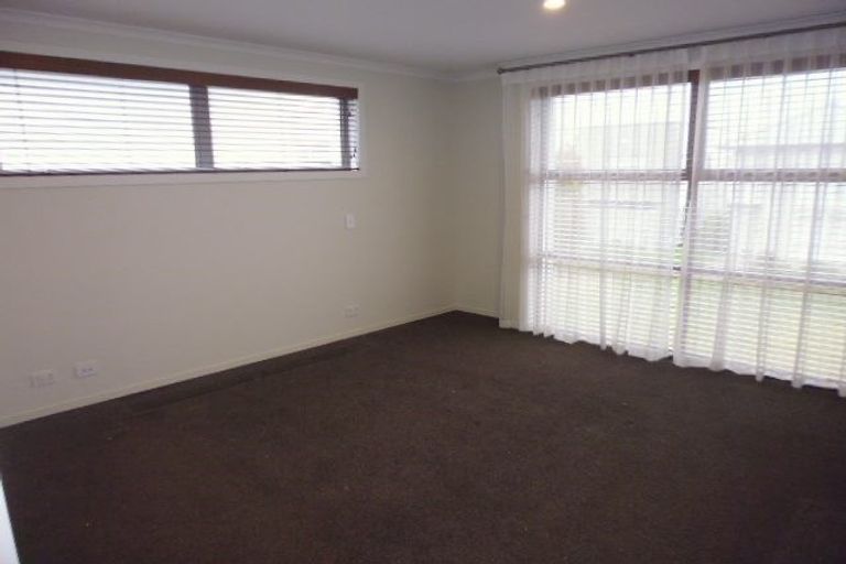 Photo of property in 47 Hollowout Street, Takanini, 2112