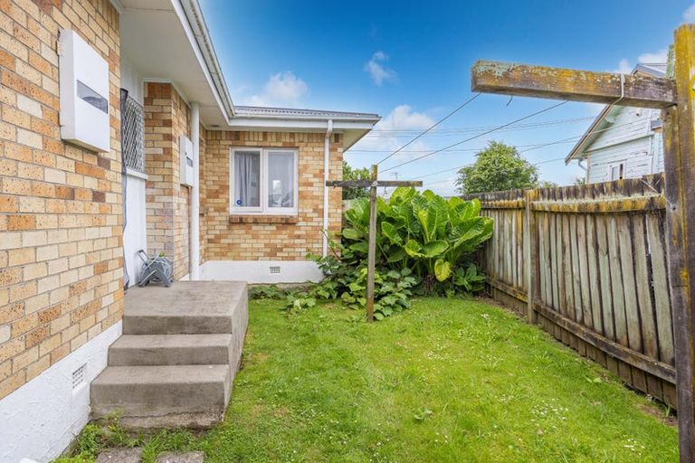Photo of property in 1 Allen Street, Frankton, Hamilton, 3204