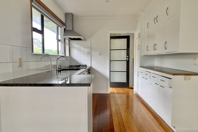 Photo of property in 11a Whitney Street, New Windsor, Auckland, 0600