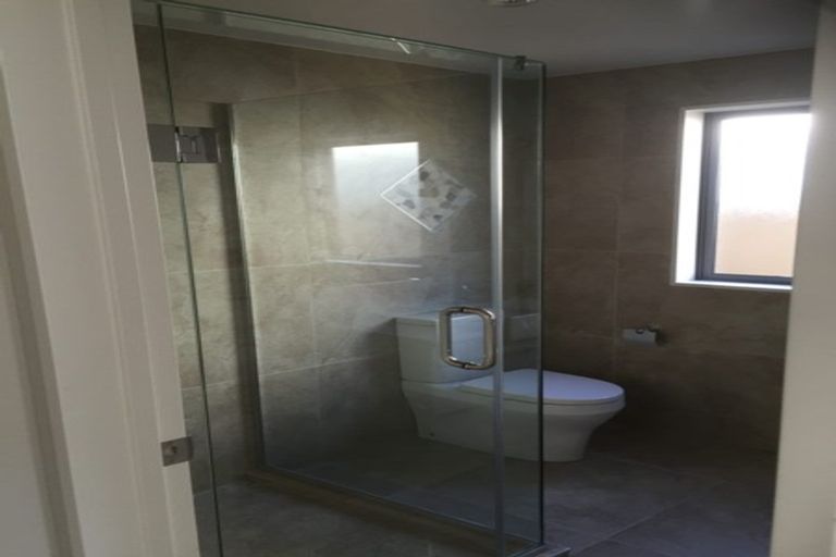 Photo of property in 39 Point View Drive, East Tamaki Heights, Auckland, 2016