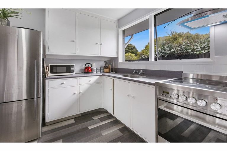 Photo of property in 1/6 Jade Place, Parklands, Christchurch, 8083