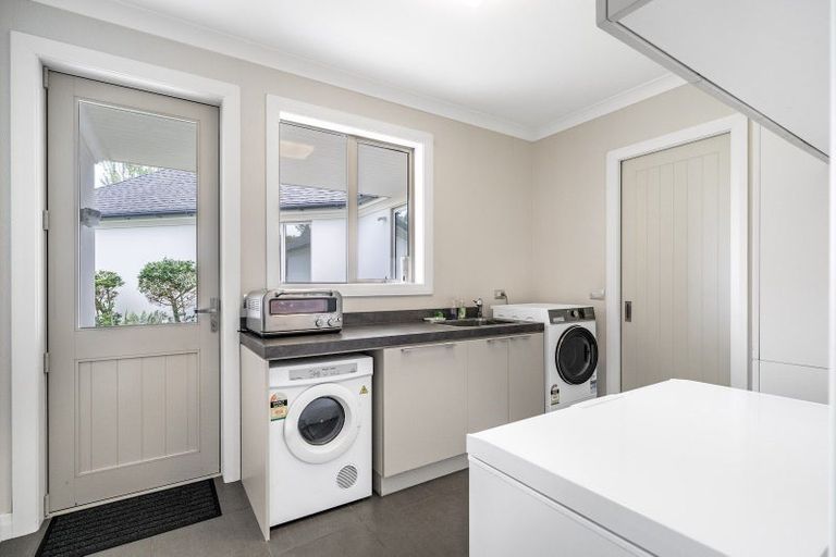 Photo of property in 20 Ruru Avenue, Otatara, Invercargill, 9879