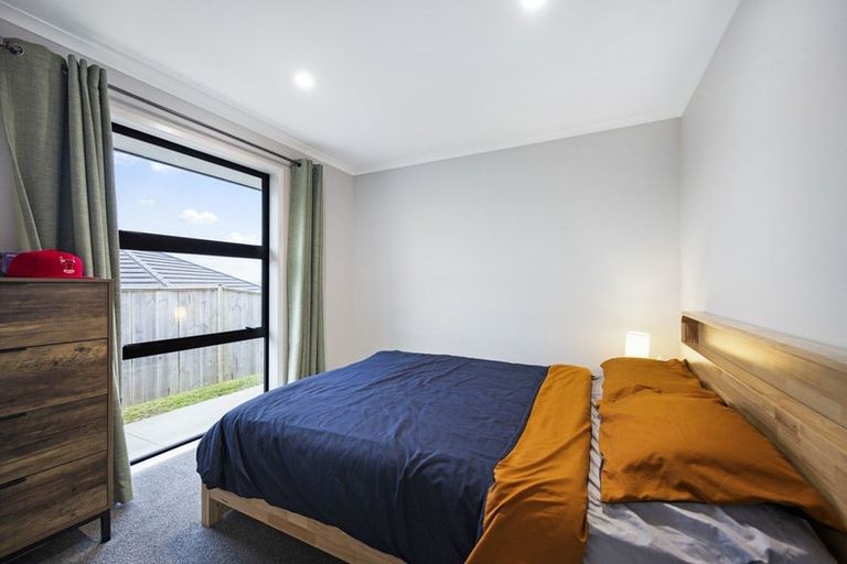 Photo of property in 32 Peacock Place, Pokeno, 2402