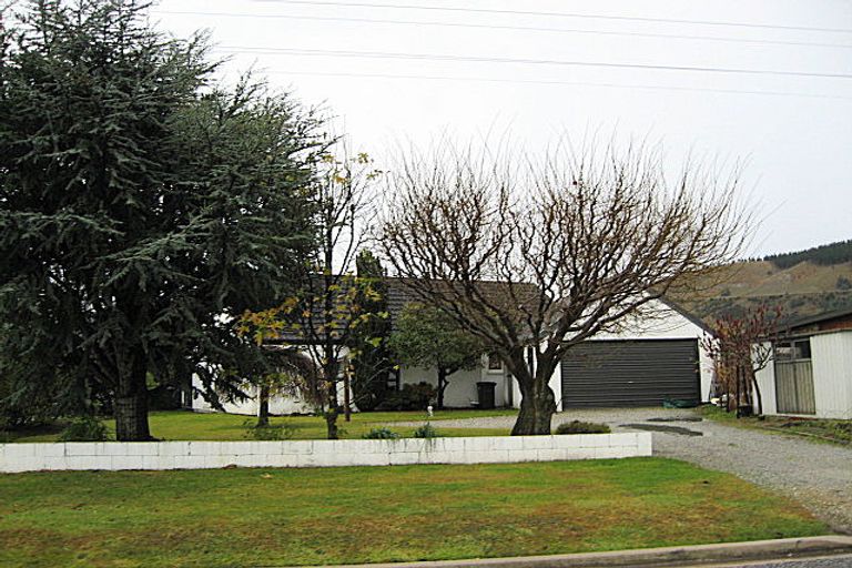 Photo of property in 34 Newcastle Street, Clyde, 9330