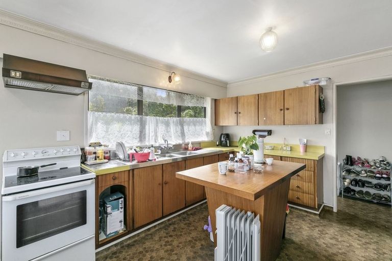 Photo of property in 81 Cambridge Terrace, Waterloo, Lower Hutt, 5011