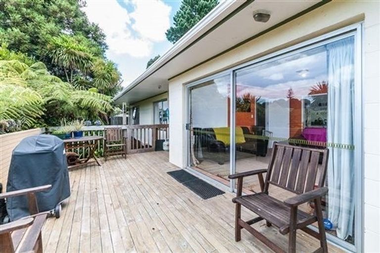 Photo of property in 1/64 Stredwick Drive, Torbay, Auckland, 0630
