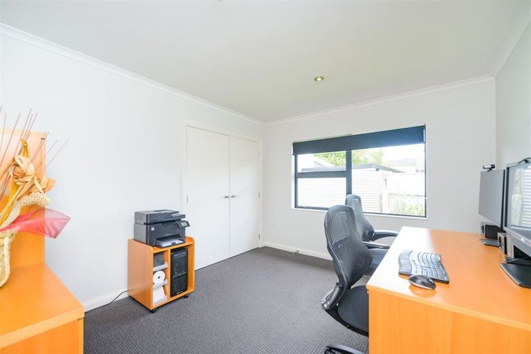 Photo of property in 12a Conway Place, Terrace End, Palmerston North, 4410