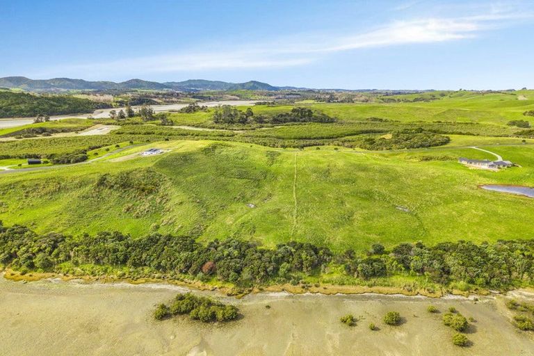 Photo of property in 73 Hinamoki Drive, Kaiwaka, 0573