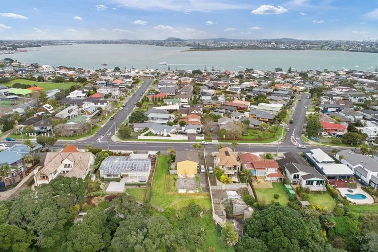 Photo of property in 116a Clovelly Road, Bucklands Beach, Auckland, 2012