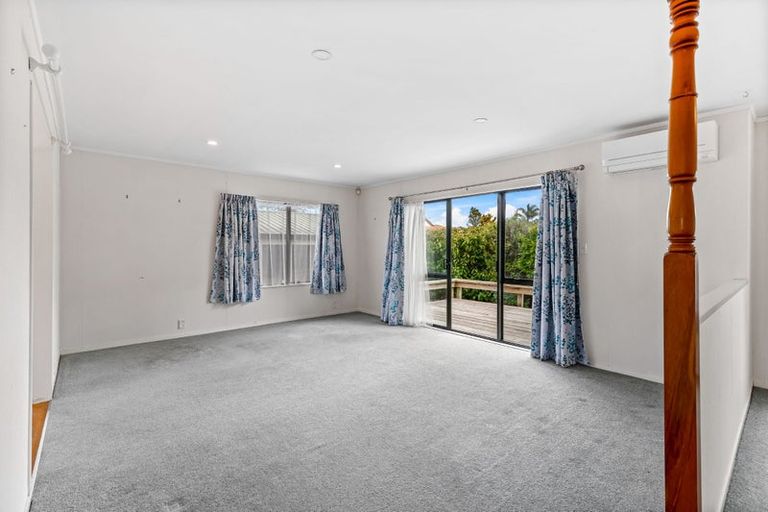 Photo of property in 7 Gala Place, Henderson, Auckland, 0612