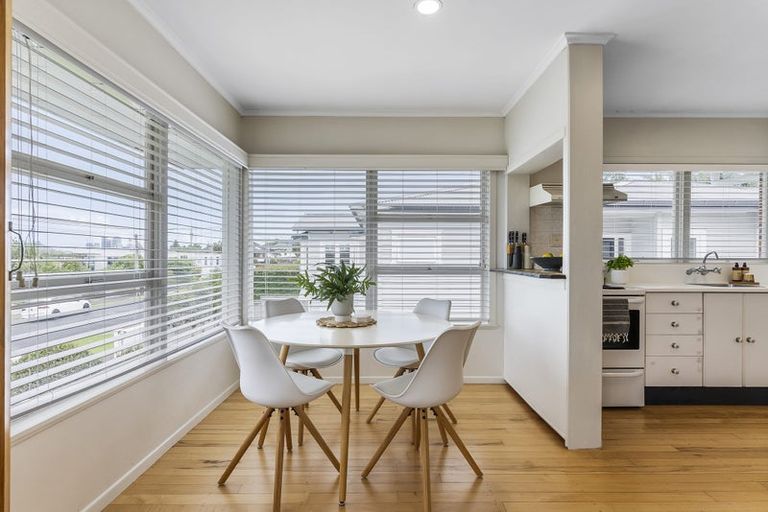 Photo of property in 28 Richmond Avenue, Northcote Point, Auckland, 0627