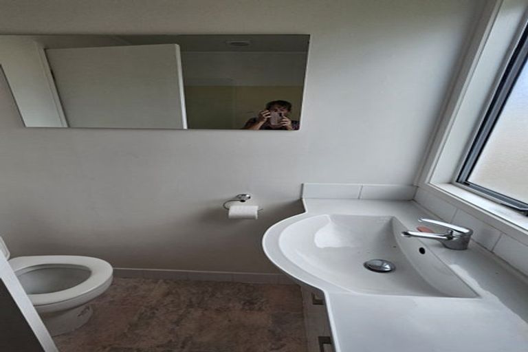 Photo of property in 26 Moire Road, Massey, Auckland, 0614