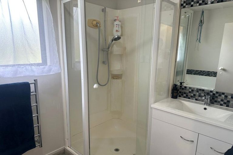 Photo of property in 21 Haruru Falls Road, Haruru, 0204