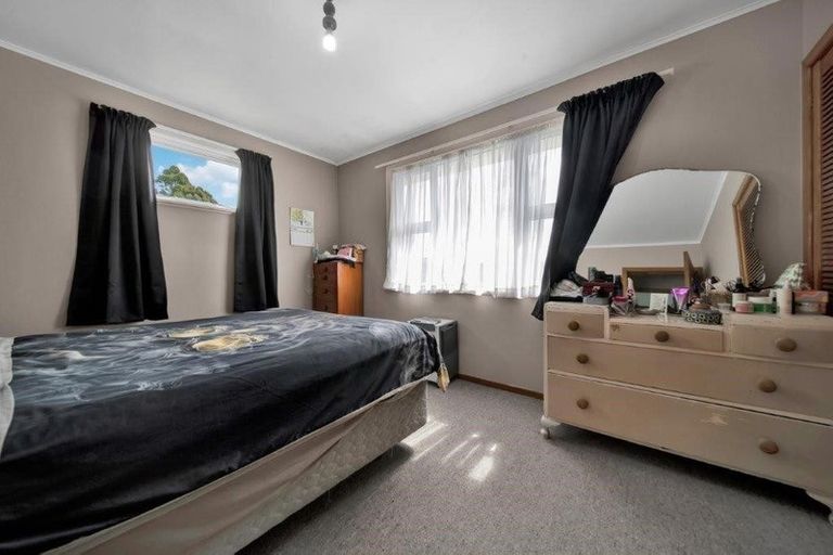 Photo of property in 10 Douglas Street, Hawera, 4610