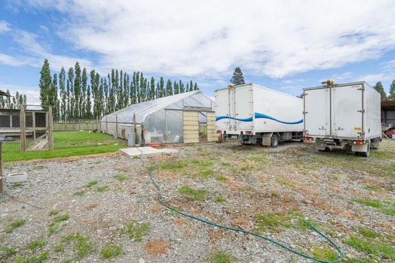 Photo of property in 16 Centre Bush Otapiri Road, Centre Bush, Winton, 9782