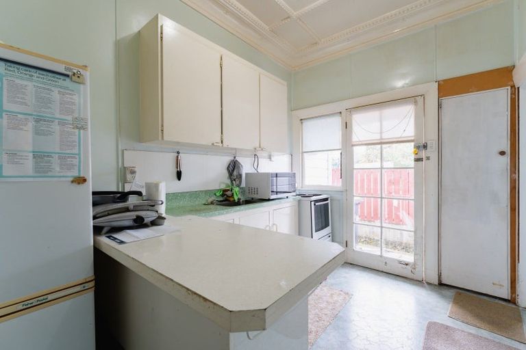 Photo of property in 240 South Road, Caversham, Dunedin, 9012