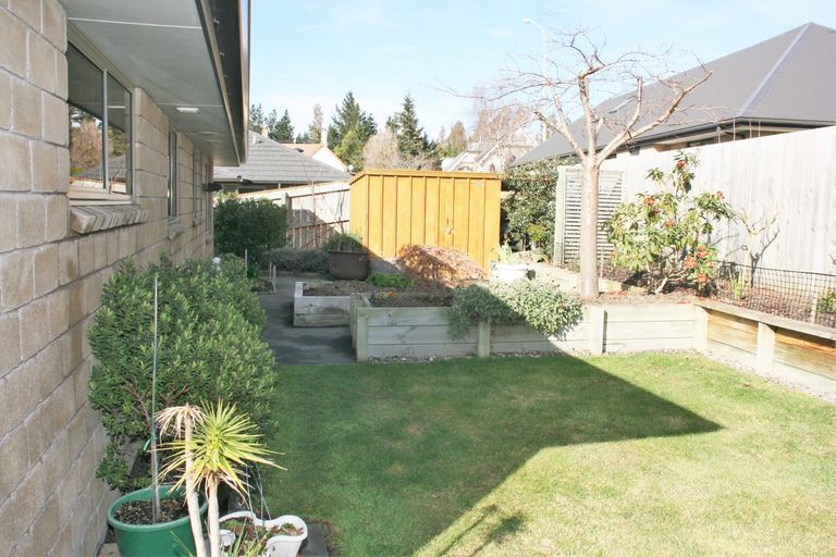 Photo of property in 3 Saint James Place, Fairfield, Dunedin, 9018