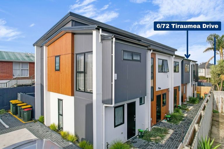 Photo of property in 6/72 Tiraumea Drive, Pakuranga, Auckland, 2010