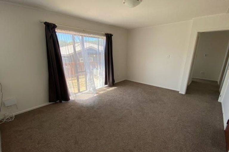 Photo of property in 16 Fitzwilliam Drive, Torbay, Auckland, 0630
