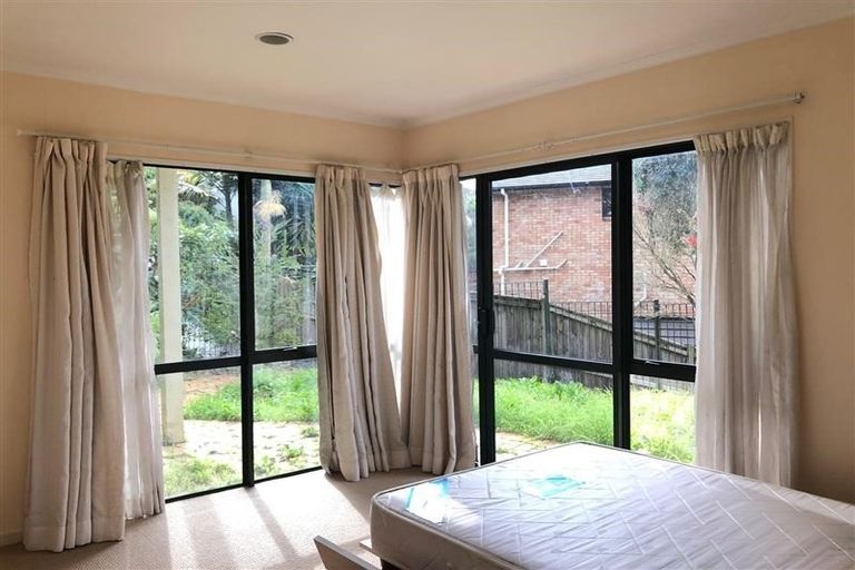 Photo of property in 55 Penguin Drive, Murrays Bay, Auckland, 0630