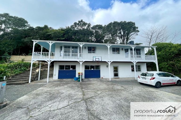 Photo of property in 89c Poplar Grove, Whalers Gate, New Plymouth, 4310