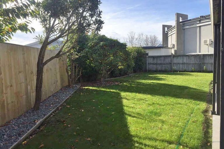 Photo of property in 60c Mcfaddens Road, St Albans, Christchurch, 8052