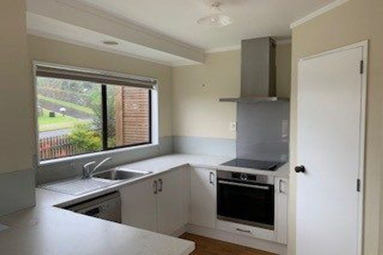 Photo of property in 6a Te Arawa Place, Welcome Bay, Tauranga, 3112