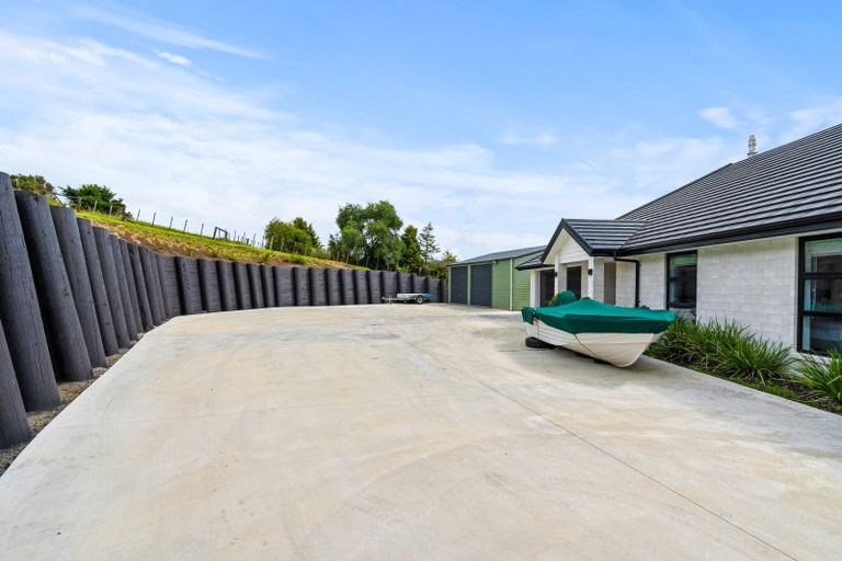 Photo of property in 25 Apotu Park Lane, Kauri, Kamo, 0185