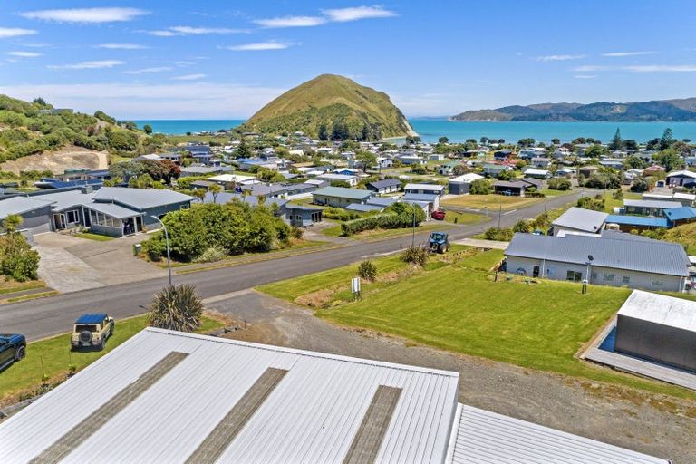 Photo of property in 17 Mahia Heights Drive, Mahia, 4198