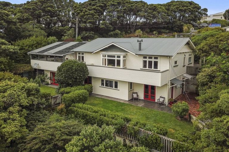 Photo of property in 191 Seatoun Heights Road, Miramar, Wellington, 6022