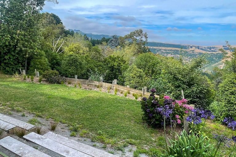 Photo of property in 218 Dyers Pass Road, Cashmere, Christchurch, 8022