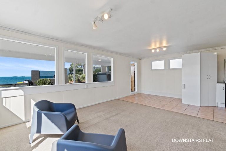 Photo of property in 58 Rothesay Bay Road, Rothesay Bay, Auckland, 0630