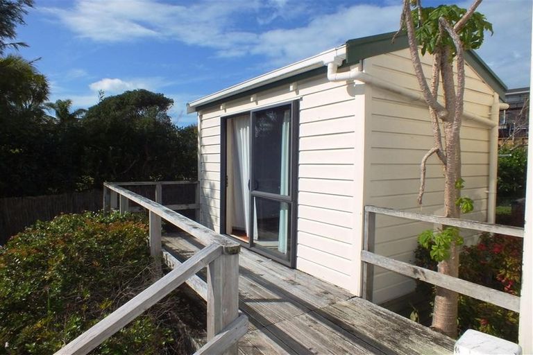 Photo of property in 2/43 Pacific Parade, Army Bay, Whangaparaoa, 0930