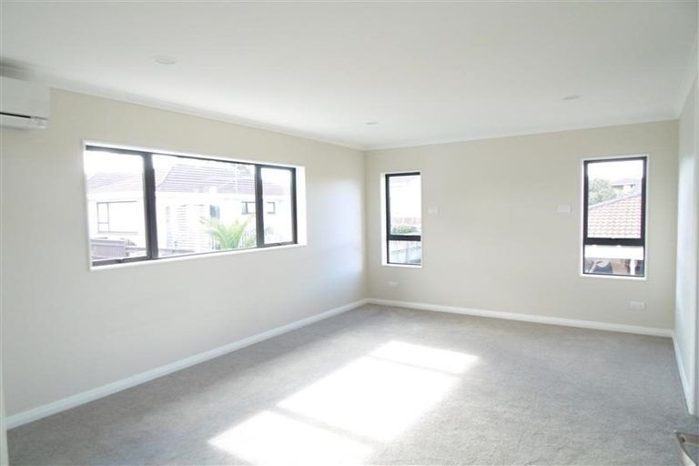 Photo of property in 39b Edgeworth Road, Glenfield, Auckland, 0629