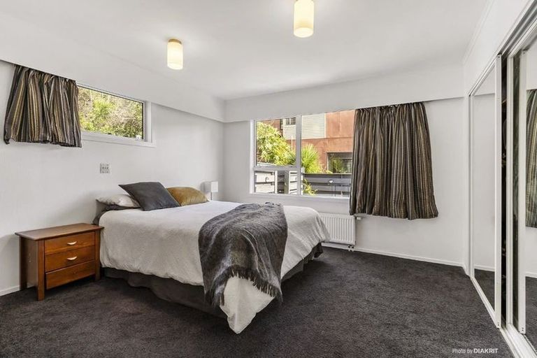 Photo of property in 49 Sunrise Boulevard, Tawa, Wellington, 5028