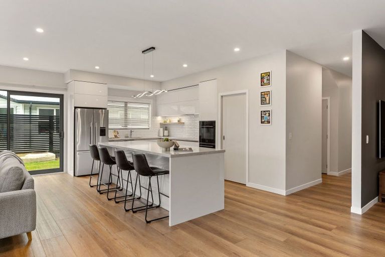 Photo of property in 21 Porokaiwhiri Street, Crofton Downs, Wellington, 6035